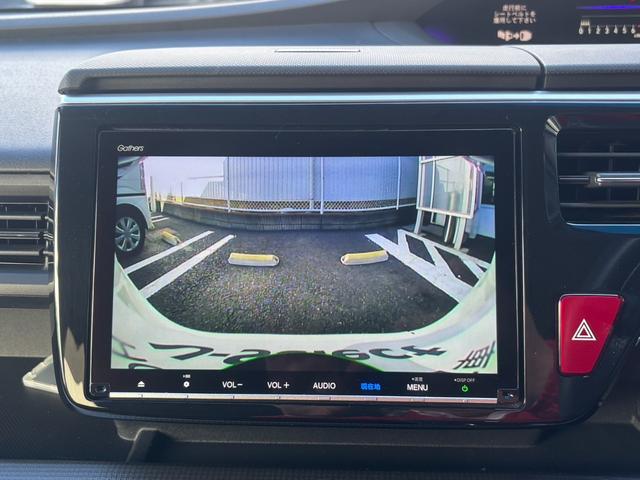 �o�b�N�ł̒��Ԃ����ȕ���^�]�ɂ��܂莩�M�̂Ȃ����ł�����̎��E����������T�|�[�g�B���S���ĎԌɓ��ꂪ�o����o�b�N�J�����𑕔����Ă��܂��I