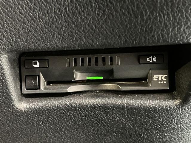 シエンタ ハイブリッドG クエロ 7人乗り 走行28000キロ 全周囲モニター ナビ&フルセグTV Bluetooth 両側電動スライドドア LEDヘッドライト ドラレコ スマートキー ETC ワンオーナー 定期点検記録簿(9枚目)