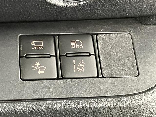 シエンタ ハイブリッドG クエロ 7人乗り 走行28000キロ 全周囲モニター ナビ&フルセグTV Bluetooth 両側電動スライドドア LEDヘッドライト ドラレコ スマートキー ETC ワンオーナー 定期点検記録簿(13枚目)