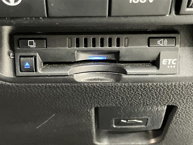 アクア Z エアロ LEDヘッドライト スマートキー 100V電源 イモビライザー アルミホイール オートクルーズコントロール 点検記録簿 エアコン ESC ナビ カーテンエアバッグ ETC キーレス ABS(9枚目)