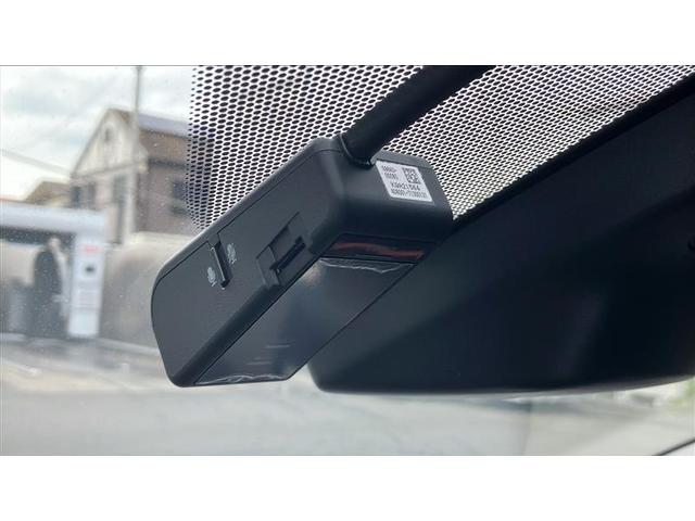 シエンタ ハイブリッド ファンベースG ESC プリクラッシュセーフティー パワステ メディアプレイヤー接続 運転席エアバック 整備記録簿 100V バックモニタ- LEDライト イモビライザー AW フルセグTV ドライブレコーダー(6枚目)