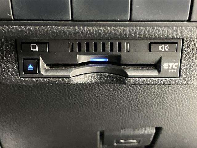 カローラスポーツ ハイブリッドG スタイルパッケージ 衝突軽減ブレーキ LEDライト エアコン スマキー 横滑り防止装置 エアバッグ 盗難防止システム アルミホイール ワンオーナー ナビ バックカメラ ドラレコ ETC パワステ キーレス 記録簿 ABS(8枚目)