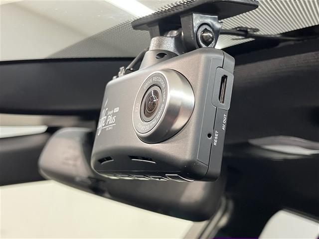 カローラスポーツ ハイブリッドG スタイルパッケージ 衝突軽減ブレーキ LEDライト エアコン スマキー 横滑り防止装置 エアバッグ 盗難防止システム アルミホイール ワンオーナー ナビ バックカメラ ドラレコ ETC パワステ キーレス 記録簿 ABS(9枚目)