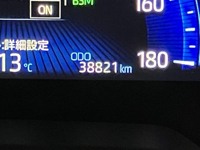 カローラスポーツ ハイブリッドG スタイルパッケージ 衝突軽減ブレーキ LEDライト エアコン スマキー 横滑り防止装置 エアバッグ 盗難防止システム アルミホイール ワンオーナー ナビ バックカメラ ドラレコ ETC パワステ キーレス 記録簿 ABS(14枚目)