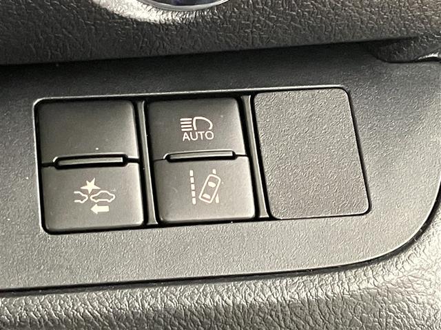 シエンタ G セーフティーエディションII 誤発進抑制装置 両側パワースライドドア DVD 横滑り防止装置 ETC車載器 オートエアコン フルセグTV 盗難防止システム ABS ウォークスルー キーレスエントリー ナビ&TV メモリ-ナビ PS(11枚目)