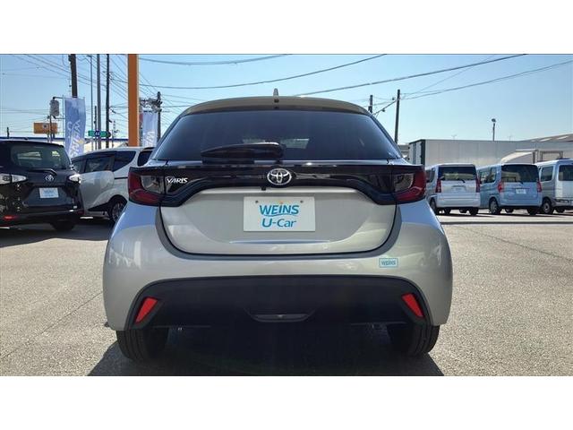 ヤリス G カーナビ Bカメラ エアコン スマートキー&プッシュスタート メモリーナビゲーション イモビ 横滑り防止システム クルーズC ABS パワーウィンドウ パワーステアリング Wエアバック ETC車載器(8枚目)