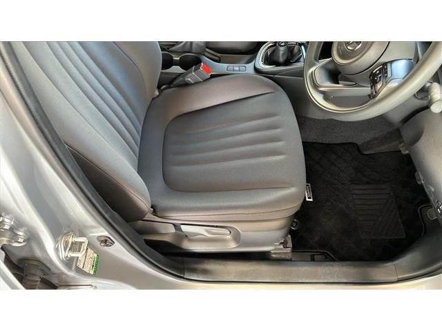 ヤリス G カーナビ Bカメラ エアコン スマートキー&プッシュスタート メモリーナビゲーション イモビ 横滑り防止システム クルーズC ABS パワーウィンドウ パワーステアリング Wエアバック ETC車載器(18枚目)