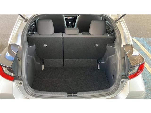 ヤリス G カーナビ Bカメラ エアコン スマートキー&プッシュスタート メモリーナビゲーション イモビ 横滑り防止システム クルーズC ABS パワーウィンドウ パワーステアリング Wエアバック ETC車載器(20枚目)