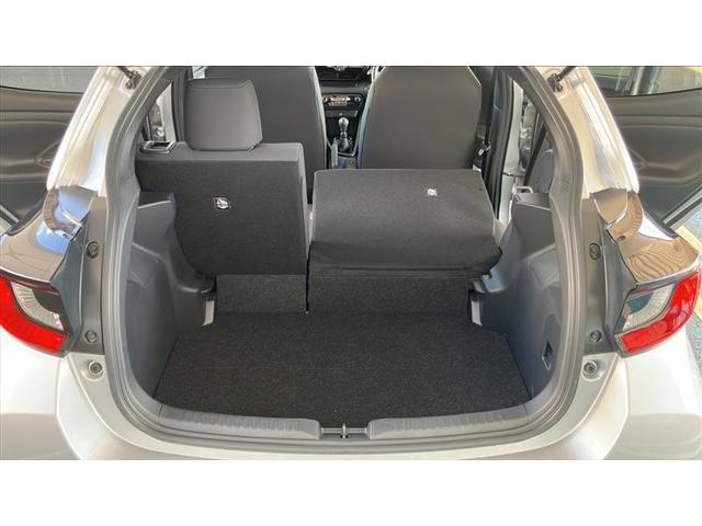 ヤリス G カーナビ Bカメラ エアコン スマートキー&プッシュスタート メモリーナビゲーション イモビ 横滑り防止システム クルーズC ABS パワーウィンドウ パワーステアリング Wエアバック ETC車載器(21枚目)