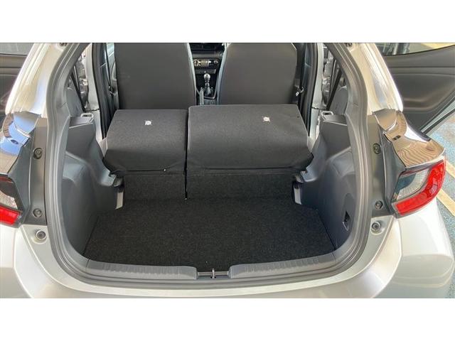 ヤリス G カーナビ Bカメラ エアコン スマートキー&プッシュスタート メモリーナビゲーション イモビ 横滑り防止システム クルーズC ABS パワーウィンドウ パワーステアリング Wエアバック ETC車載器(22枚目)