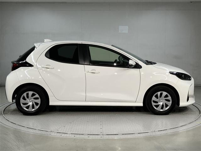 ヤリス ハイブリッドX カーテンエアバッグ イモビライザー バックモニター ワイヤレスキー ドラレコ ABS ナビ オートクルーズ ミュージックプレイヤー接続可 Wエアバック パワーウィンドウ オートエアコン ETC(3枚目)