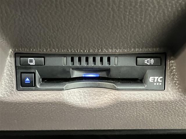 ヤリス G カーナビ 点検記録簿 Bカメラ エアコン スマートキー&プッシュスタート ドライブレコーダー メモリーナビゲーション イモビ 横滑り防止システム クルーズC ABS パワーウィンドウ 1オーナー(8枚目)