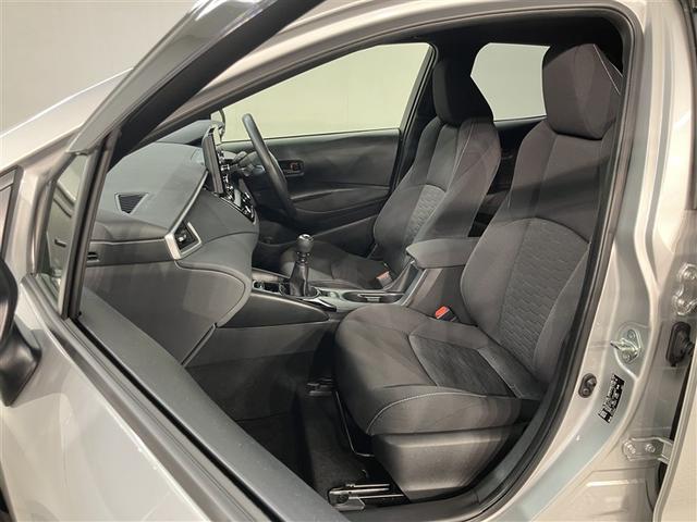 カローラスポーツ G X アルミホイール DVD再生可 スマキー ETC車載器 1オーナー オートクルーズコントロール 盗難防止 サイドエアバッグ キーレス オートエアコン ABS エアバッグ パワーウインドウ 横滑り防止(16枚目)