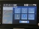 ハイブリッドＺ　衝突被害軽減Ｓ　リヤカメラ　記録簿付き　ＬＥＤヘッド　ＶＳＣ　スマートキ　クルコン　メモリナビ　カーテンエアバック　１オーナー　ＡＢＳ付き　ＥＴＣ車載器　パワーステアリング　盗難防止装置　エアバッグ(5枚目)