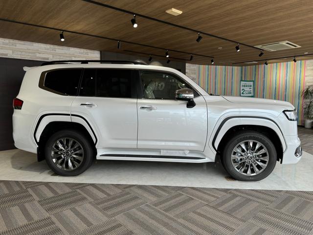 TOYOTA LAND CRUISER ZX Best Japan Spec Recon Car for Import Malaysia