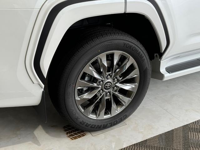 TOYOTA LAND CRUISER ZX Best Japan Spec Recon Car for Import Malaysia