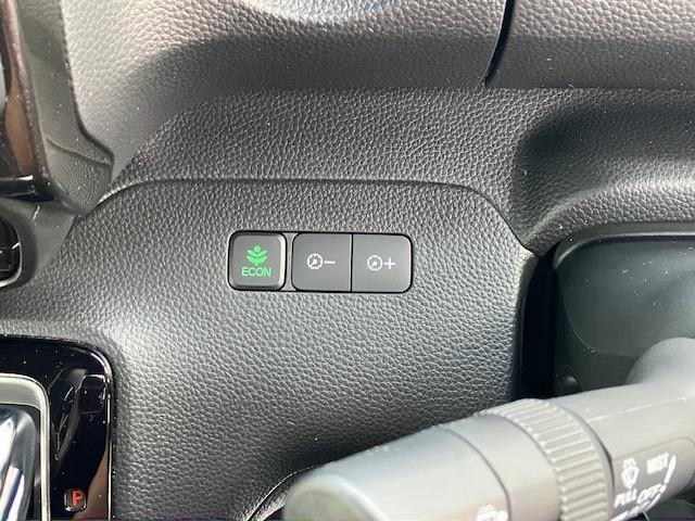 Ｎ－ＢＯＸカスタム Ｇ・ＥＸターボホンダセンシング　ナビ／Ｂｌｕｅｔｏｏｔｈ／フルセグＴＶ／両側電動スライドドア／ＥＴＣ／アダプティブクルーズコントロール／サンシェード／レーンアシスト機能／横滑り防止機能／スマートキー／ハーフレザー（27枚目）