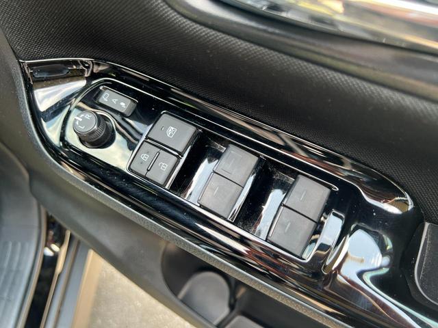 ヴォクシー ＺＳ　煌ＩＩ　衝突被害軽減ブレーキ　両側電動　純正ナビ　バックカメラ　フルセグＴＶ　Ｂｌｕｅｔｏｏｔｈオーディオ　スマートキー２本　オートクルーズ　レーンキープ　純正１６ＡＷ　クリアランスソナー　取扱説明書（44枚目）