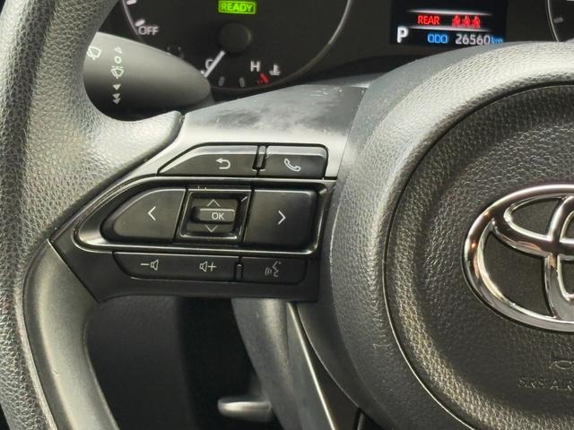 ヤリス ハイブリッドＸ　衝突軽減　レーンキープ　障害物センサー　アダプティブクルーズ　ナビ　Ｂカメラ　Ｂｌｕｅｔｏｏｔｈオーディオ　ＥＴＣ　Ｉストップ　キーレス　禁煙車　横滑り防止　ＡＢＳ　オートハイビーム　オートライト（38枚目）