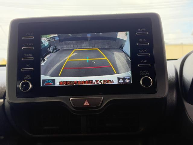 ヤリス Ｘ　衝突軽減　レーンキープ　ナビ　Ｂカメラ　Ｂｌｕｅｔｏｏｔｈオーディオ　キーレス　禁煙車　横滑り防止　ＡＢＳ　オートハイビーム　オートライト　電格ミラー　運転席エアバッグ　助手席エアバッグ（5枚目）