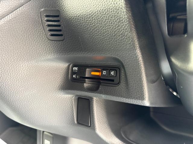 Ｎ－ＢＯＸカスタム Ｇ・ＥＸホンダセンシング　衝突軽減　レーンキープ　アダプティブクルーズ　片側電動　シートヒーター　ナビ　フルセグ　Ｂカメラ　Ｂｌｕｅｔｏｏｔｈオーディオ　ＥＴＣ　Ｉストップ　ＬＥＤヘッドライト　１６インチＡＷ　スマキー（11枚目）