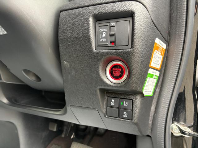 Ｎ－ＢＯＸカスタム Ｇ・ＥＸホンダセンシング　衝突軽減　レーンキープ　アダプティブクルーズ　片側電動　シートヒーター　ナビ　フルセグ　Ｂカメラ　Ｂｌｕｅｔｏｏｔｈオーディオ　ＥＴＣ　Ｉストップ　ＬＥＤヘッドライト　１６インチＡＷ　スマキー（12枚目）