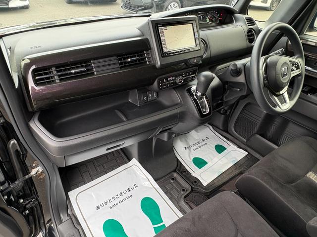 Ｎ－ＢＯＸカスタム Ｇ・ＥＸホンダセンシング　衝突軽減　レーンキープ　アダプティブクルーズ　片側電動　シートヒーター　ナビ　フルセグ　Ｂカメラ　Ｂｌｕｅｔｏｏｔｈオーディオ　ＥＴＣ　Ｉストップ　ＬＥＤヘッドライト　１６インチＡＷ　スマキー（52枚目）