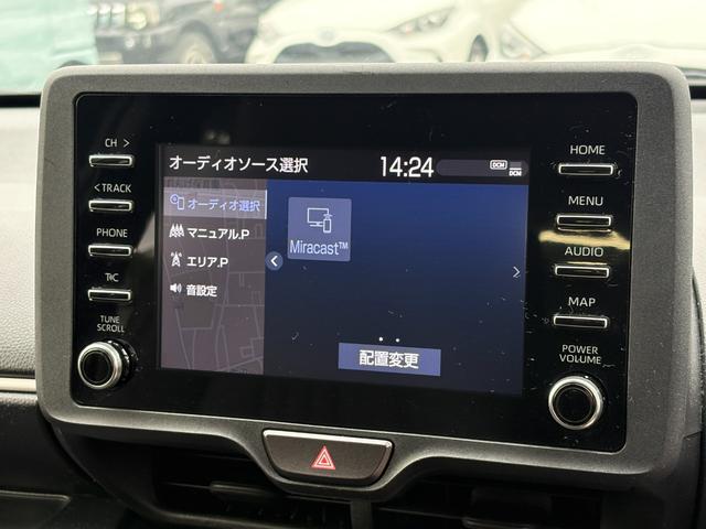 ヤリス Ｘ　衝突軽減　レーンキープ　障害物センサー　ナビ　Ｂカメラ　Ｂｌｕｅｔｏｏｔｈオーディオ　ＥＴＣ　スマキー　ＡＢＳ　オートハイビーム　オートライト　電格ミラー　ＣＤ　ＤＶＤ再生（6枚目）