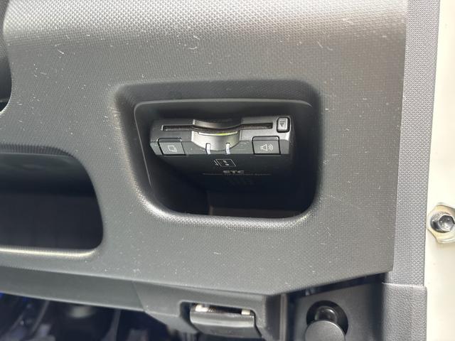 ムーヴ カスタム　Ｘ　ナビ　ワンセグ　ＥＴＣ　Ｉストップ　ＬＥＤヘッドライト　１４インチＡＷ　スマキー　禁煙車　フルフラット　ＡＢＳ　オートライト　電格ミラー　ベンチシート　ＣＤ　運転席エアバッグ（6枚目）