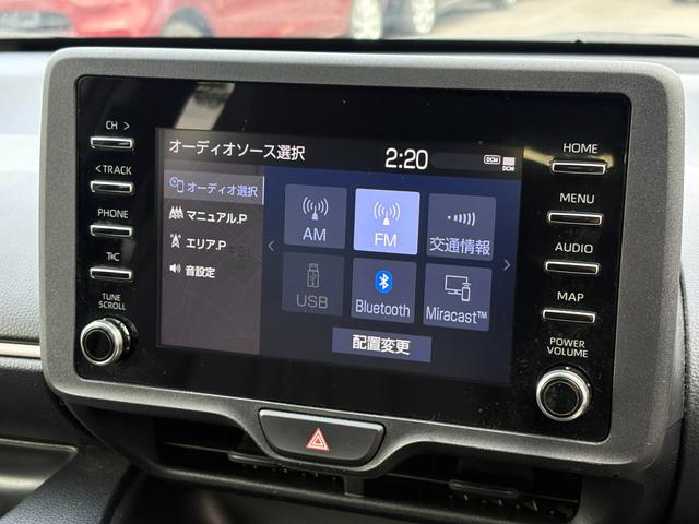 ヤリス ハイブリッドＸ　衝突軽減　レーンキープ　障害物センサー　アダプティブクルーズ　ナビ　Ｂカメラ　Ｂｌｕｅｔｏｏｔｈオーディオ　ＥＴＣ　Ｉストップ　禁煙車　ＡＢＳ　オートハイビーム　オートライト（6枚目）