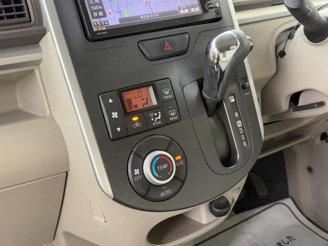 タント Ｘ　ＳＡ　衝突軽減　片側電動　ナビ　フルセグ　Ｂｌｕｅｔｏｏｔｈオーディオ　Ｉストップ　スマキー　禁煙車　ＡＢＳ　オートライト　ベンチシート　ＣＤ　ＤＶＤ再生　運転席エアバッグ　助手席エアバッグ　エアコン（9枚目）