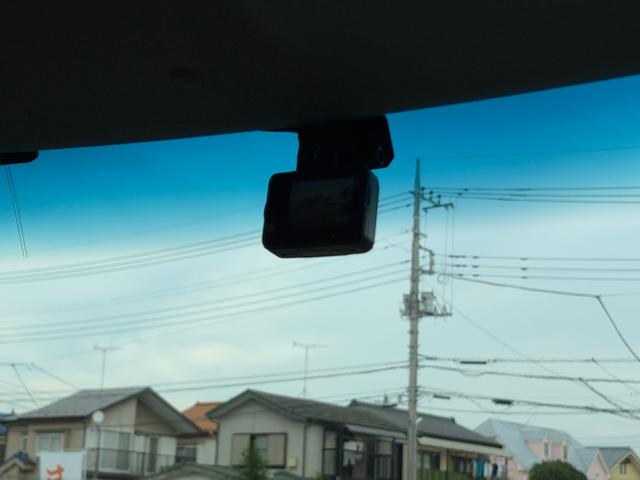 Ｎ－ＢＯＸカスタム Ｇ・Ｌパッケージ　片側電動　ナビ　ワンセグ　Ｂカメラ　Ｂｌｕｅｔｏｏｔｈオーディオ　Ｉストップ　ＨＩＤ　１４インチＡＷ　スマキー　フルフラット　ＡＢＳ　オートライト　電格ミラー　ベンチシート　ＣＤ（29枚目）