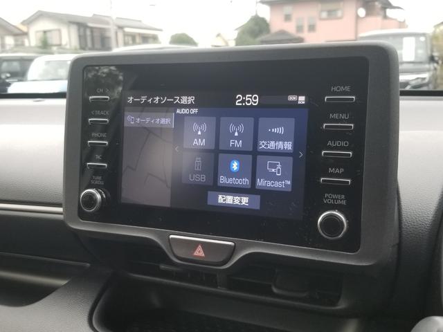 ヤリス ハイブリッドＸ　衝突軽減　レーンキープ　アダプティブクルーズ　ナビ　Ｂカメラ　Ｂｌｕｅｔｏｏｔｈオーディオ　ＥＴＣ　キーレス　フルフラット　ＡＢＳ　オートハイビーム　オートライト　電格ミラー　運転席エアバッグ（5枚目）