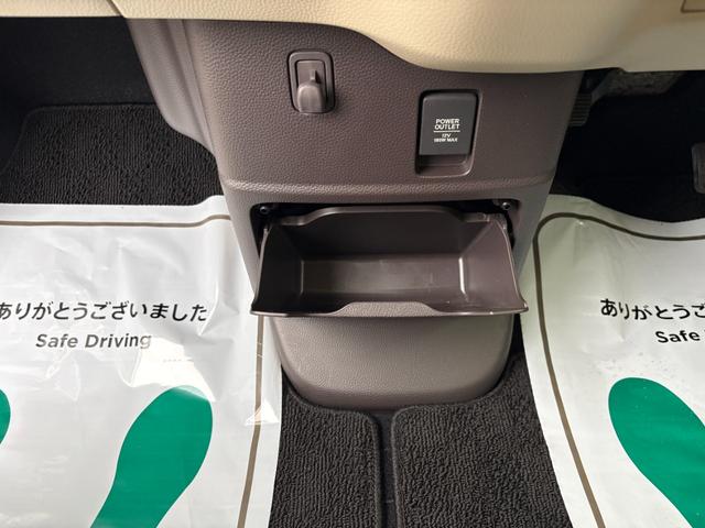 Ｎ－ＢＯＸ Ｇホンダセンシング　衝突軽減　レーンキープ　アダプティブクルーズ　両側スライド　Ｂカメラ　ＥＴＣ　Ｉストップ　ＬＥＤヘッドライト　スマキー　フルフラット　ＡＢＳ　オートハイビーム　オートライト　電格ミラー（42枚目）