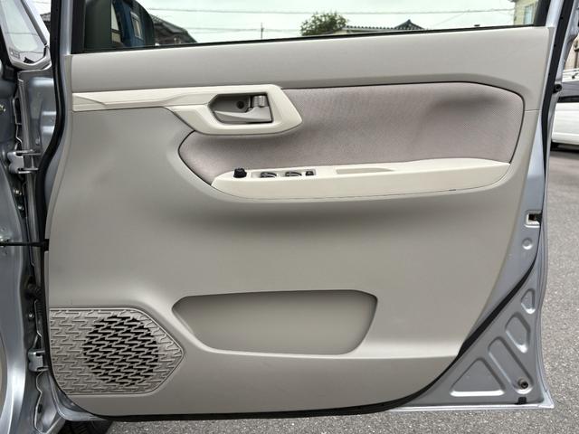 ムーヴ Ｌ　Ｉストップ　キーレス　禁煙車　フルフラット　ＡＢＳ　電格ミラー　ベンチシート　ＣＤ　運転席エアバッグ　助手席エアバッグ　エアコン　パワーウィンドウ　パワーステアリング（11枚目）