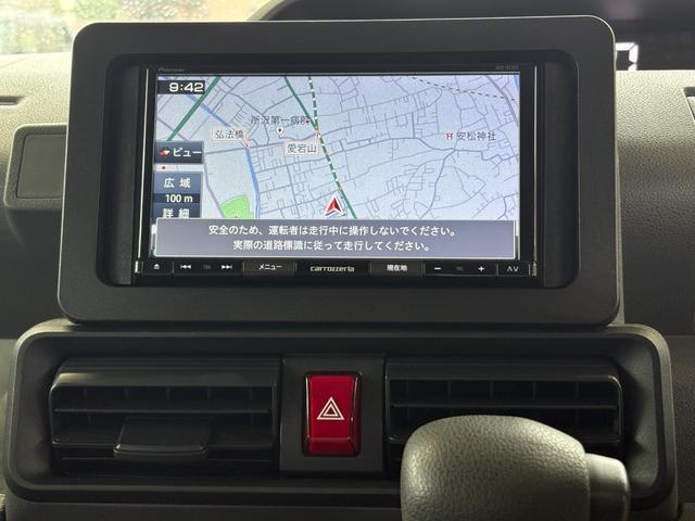 タント Ｌ　衝突軽減　障害物センサー　両側スライド　ナビ　ワンセグ　ＥＴＣ　Ｉストップ　ＬＥＤヘッドライト　キーレス　禁煙車　フルフラット　ＡＢＳ　オートハイビーム　オートライト　ウォークスルー　ＣＤ（4枚目）