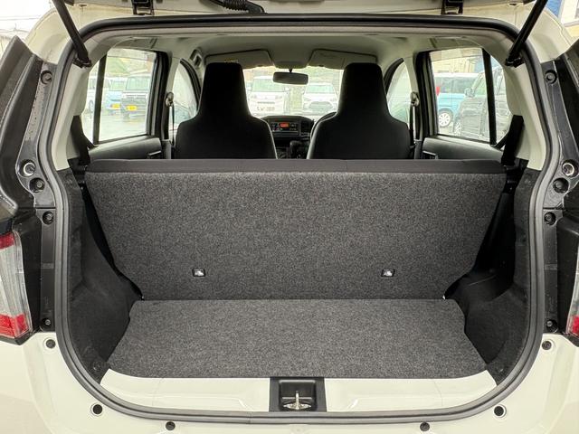 ミライース Ｌ　Ｉストップ　キーレス　フルフラット　ＡＢＳ　ＣＤ　運転席エアバッグ　助手席エアバッグ　エアコン　パワーウィンドウ　パワーステアリング　横滑り防止（10枚目）