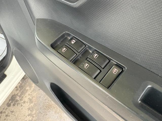 ミライース Ｌ　Ｉストップ　キーレス　フルフラット　ＡＢＳ　ＣＤ　運転席エアバッグ　助手席エアバッグ　エアコン　パワーウィンドウ　パワーステアリング　横滑り防止（36枚目）