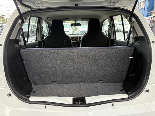 アルト Ｆ　キーレス　禁煙車　フルフラット　横滑り防止　ＡＢＳ　ＣＤ　運転席エアバッグ　助手席エアバッグ　エアコン　パワーウィンドウ　パワーステアリング（9枚目）