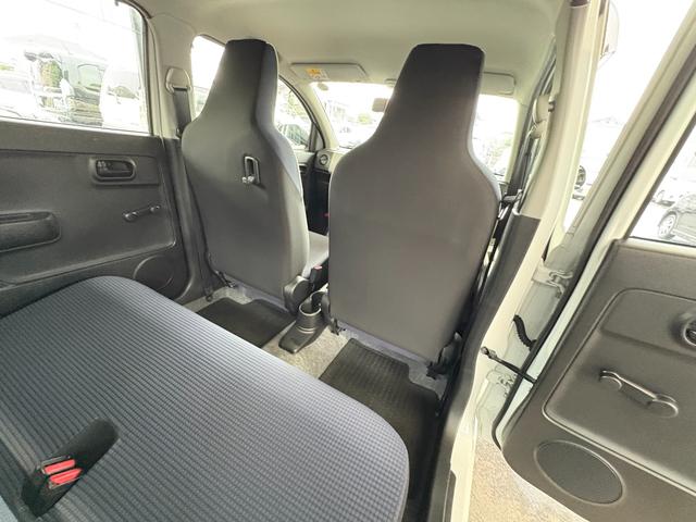 アルト Ｆ　キーレス　禁煙車　フルフラット　横滑り防止　ＡＢＳ　ＣＤ　運転席エアバッグ　助手席エアバッグ　エアコン　パワーウィンドウ　パワーステアリング（25枚目）