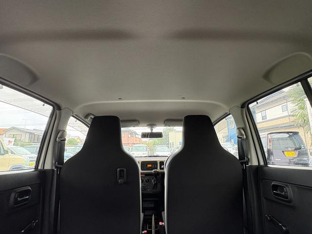 アルト Ｆ　キーレス　禁煙車　フルフラット　横滑り防止　ＡＢＳ　ＣＤ　運転席エアバッグ　助手席エアバッグ　エアコン　パワーウィンドウ　パワーステアリング（30枚目）