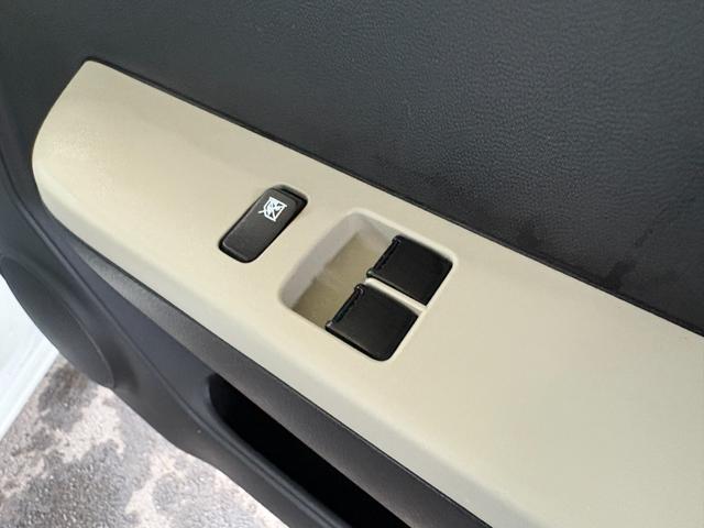 アルト Ｆ　キーレス　禁煙車　フルフラット　横滑り防止　ＡＢＳ　ＣＤ　運転席エアバッグ　助手席エアバッグ　エアコン　パワーウィンドウ　パワーステアリング（35枚目）