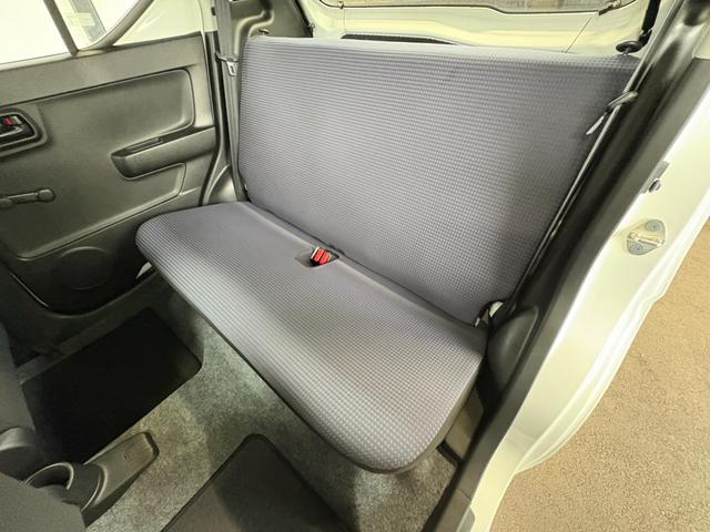 アルト Ｆ　キーレス　禁煙車　フルフラット　横滑り防止　ＡＢＳ　ＣＤ　運転席エアバッグ　助手席エアバッグ　エアコン　パワーウィンドウ　パワーステアリング（40枚目）