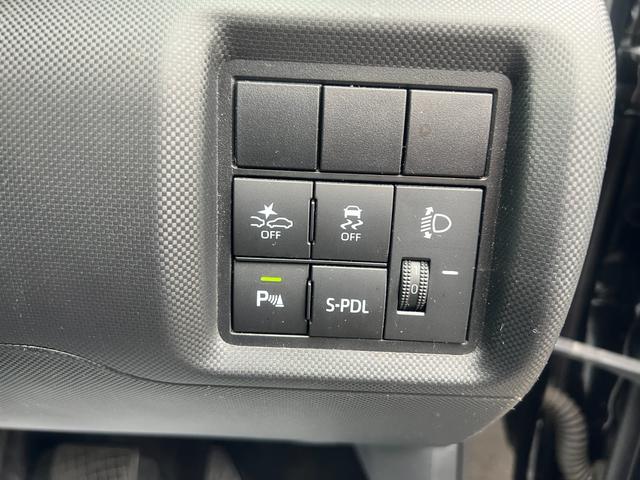 ロッキー Ｘ　ＨＥＶ　衝突軽減　レーンキープ　障害物センサー　Ｂｌｕｅｔｏｏｔｈオーディオ　ＥＴＣ　ＬＥＤヘッドライト　スマキー　禁煙車　記録簿　フルフラット　横滑り防止　ＡＢＳ　オートハイビーム　オートライト　電格ミラー（9枚目）
