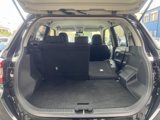 ロッキー Ｘ　ＨＥＶ　衝突軽減　レーンキープ　障害物センサー　Ｂｌｕｅｔｏｏｔｈオーディオ　ＥＴＣ　ＬＥＤヘッドライト　スマキー　禁煙車　記録簿　フルフラット　横滑り防止　ＡＢＳ　オートハイビーム　オートライト　電格ミラー（29枚目）