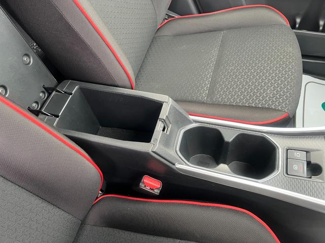 ロッキー Ｘ　ＨＥＶ　衝突軽減　レーンキープ　障害物センサー　Ｂｌｕｅｔｏｏｔｈオーディオ　ＥＴＣ　ＬＥＤヘッドライト　スマキー　禁煙車　記録簿　フルフラット　横滑り防止　ＡＢＳ　オートハイビーム　オートライト　電格ミラー（40枚目）