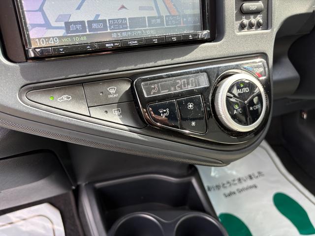 アクア L ナビ Bカメラ ETC キーレス 禁煙車 記録簿 横滑り防止 ABS オートハイビーム 電格ミラー CD 運転席エアバッグ 助手席エアバッグ エアコン パワーウィンドウ(9枚目)