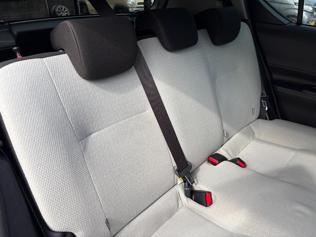 アクア L ナビ Bカメラ ETC キーレス 禁煙車 記録簿 横滑り防止 ABS オートハイビーム 電格ミラー CD 運転席エアバッグ 助手席エアバッグ エアコン パワーウィンドウ(12枚目)