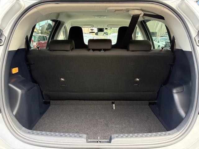 アクア L ナビ Bカメラ ETC キーレス 禁煙車 記録簿 横滑り防止 ABS オートハイビーム 電格ミラー CD 運転席エアバッグ 助手席エアバッグ エアコン パワーウィンドウ(13枚目)