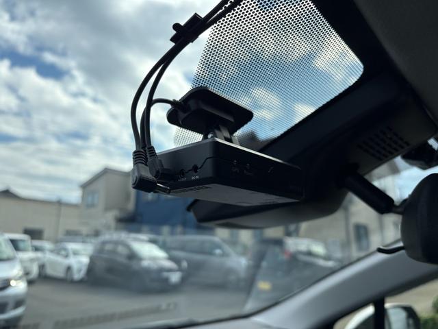 アクア L ナビ Bカメラ ETC キーレス 禁煙車 記録簿 横滑り防止 ABS オートハイビーム 電格ミラー CD 運転席エアバッグ 助手席エアバッグ エアコン パワーウィンドウ(24枚目)